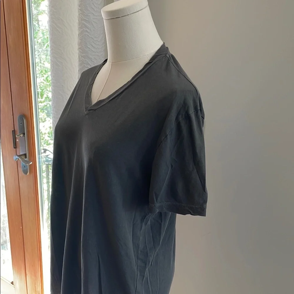 James Perse Size 1 Small EUC Classic Gray Asphalt V-Neck Top Cotton Shirt - Picture 4 of 10